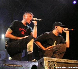 lp_live_thailand04_02.jpg